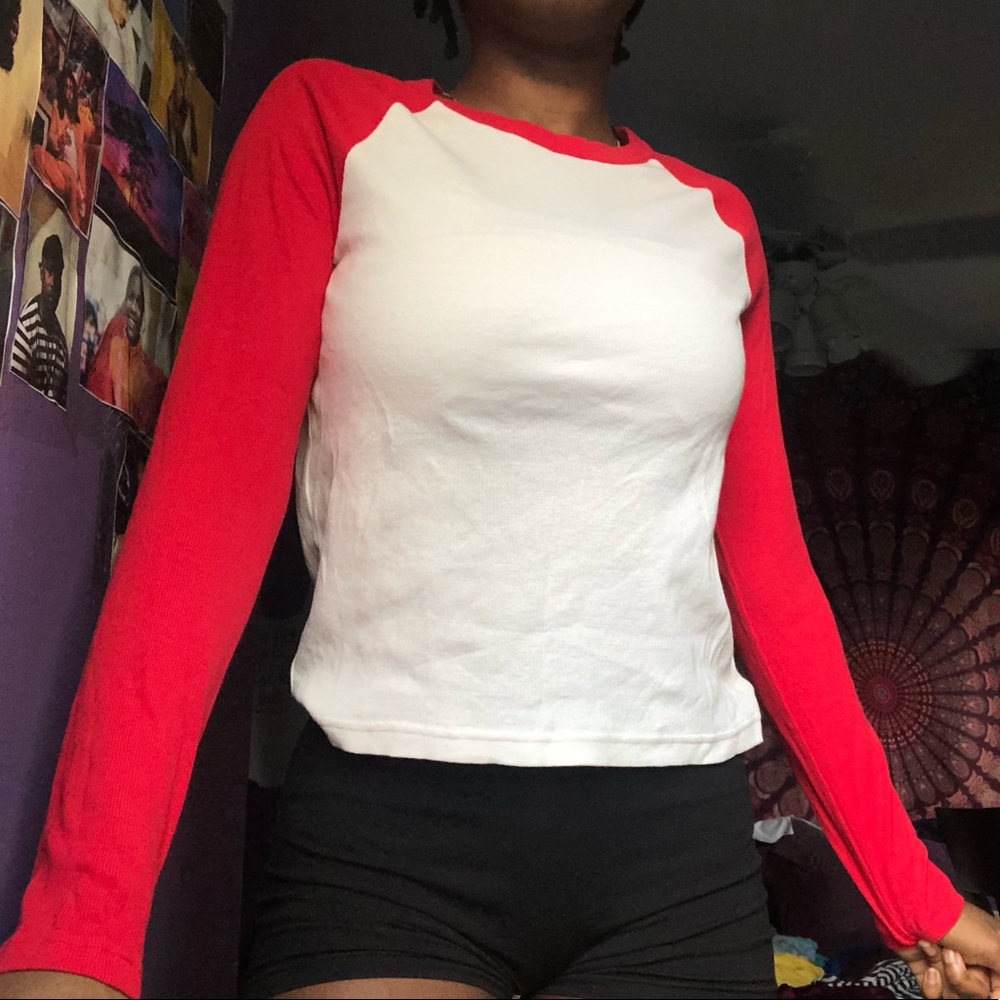 long sleeve crop top